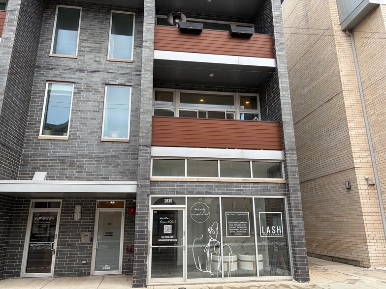 2837 N Halsted St, Chicago, IL for lease - Building Photo - Image 1 of 1