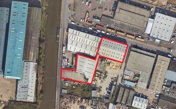 3 Anthony Way, London, LND - Aerial  map view