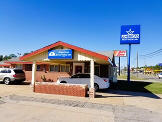 Plus de détails pour 1617 N Summit St, Arkansas City, KS - Services hôteliers à vendre