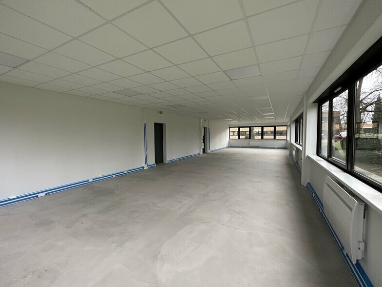 Office in Lingolsheim for lease - Interior Photo - Image 2 of 7