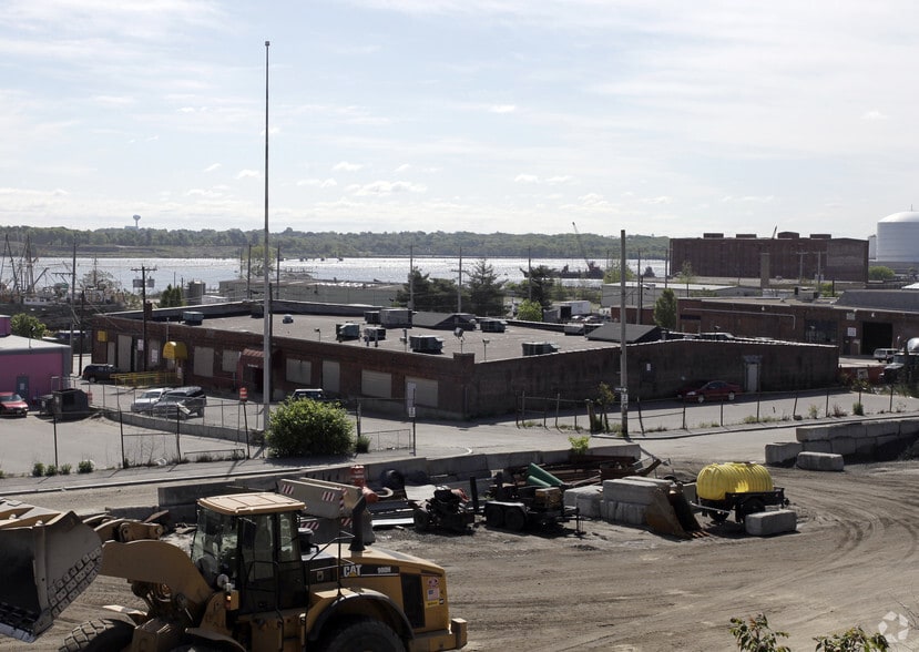 257 Allens Ave, Providence, RI for sale - Building Photo - Image 2 of 6