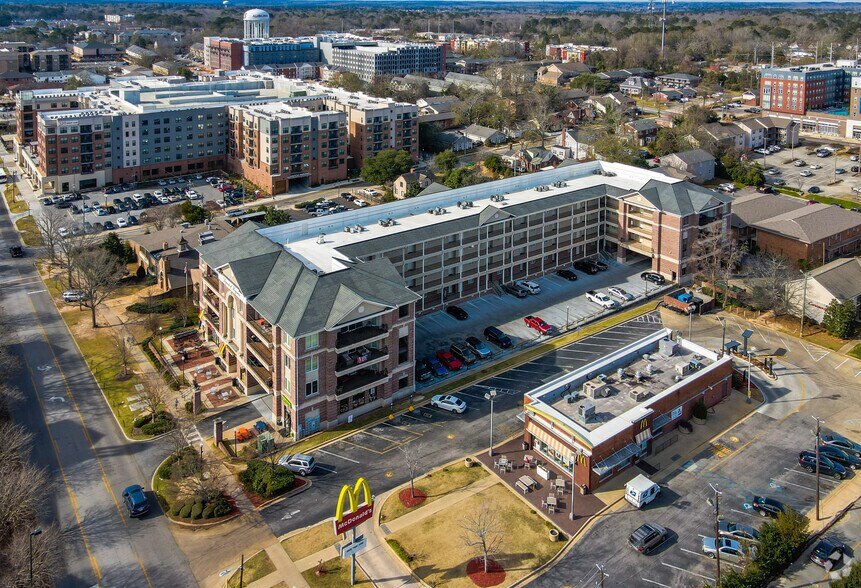 234 W Magnolia, Auburn, AL à vendre - Photo du bâtiment - Image 2 de 6