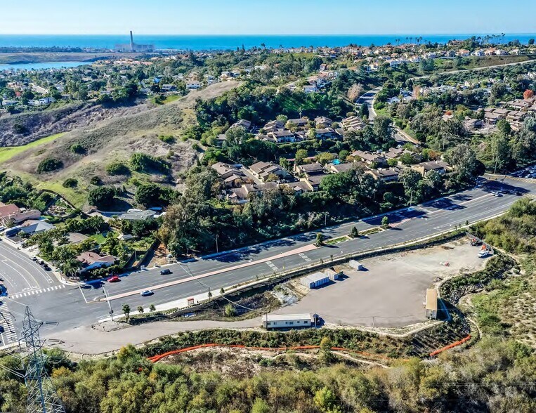El Camino Real & Kelly Dr, Carlsbad, CA à vendre - Photo du bâtiment - Image 1 de 8
