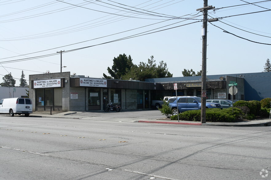 2950 Middlefield Rd, Redwood City, CA for lease - Primary Photo - Image 1 of 3