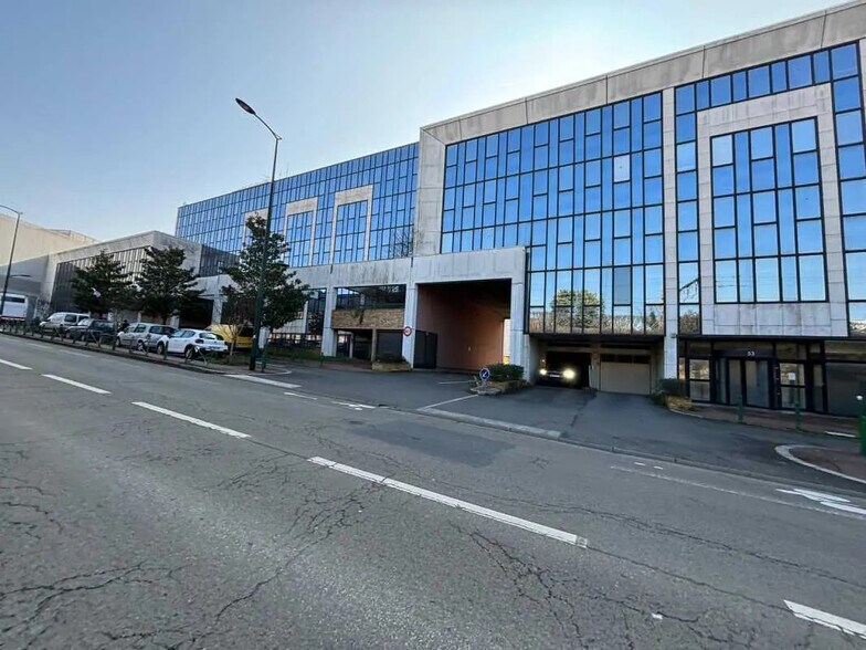 Flex dans Malakoff à louer - Photo du bâtiment - Image 2 de 16