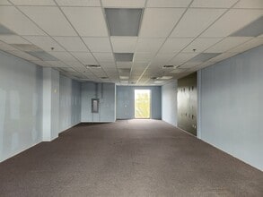 4430-4450 N Tenaya Way, Las Vegas, NV à louer Photo intérieure- Image 2 de 3