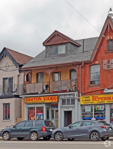 218 Gerrard St E, Toronto, ON à louer - Photo du bâtiment - Image 2 de 2