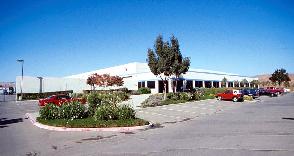7480 Las Positas Rd, Livermore, CA à louer - Photo du bâtiment - Image 2 de 5