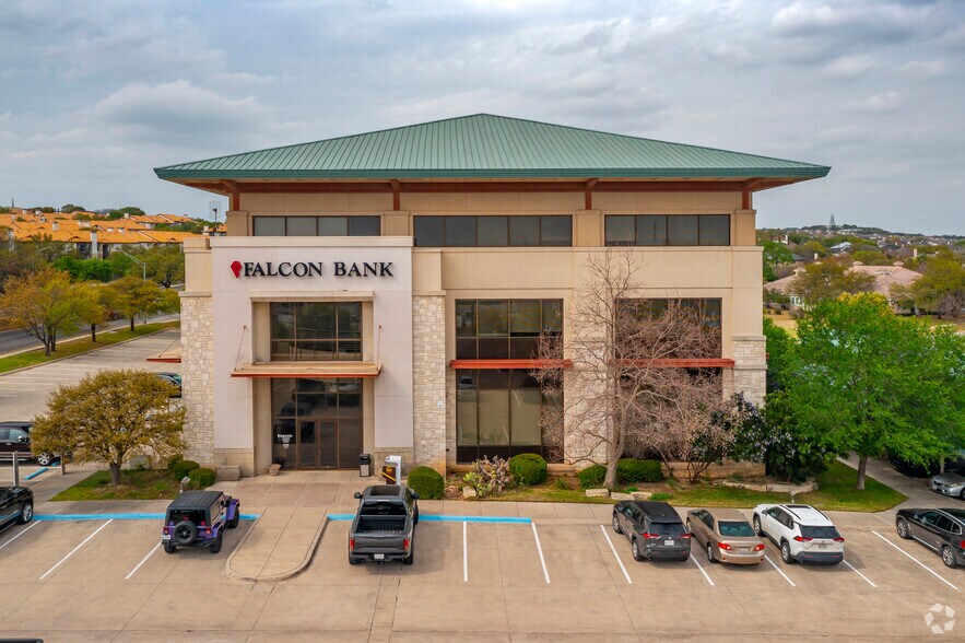 19230 Stone Oak Pky, San Antonio, TX à louer - Photo du bâtiment - Image 2 de 5