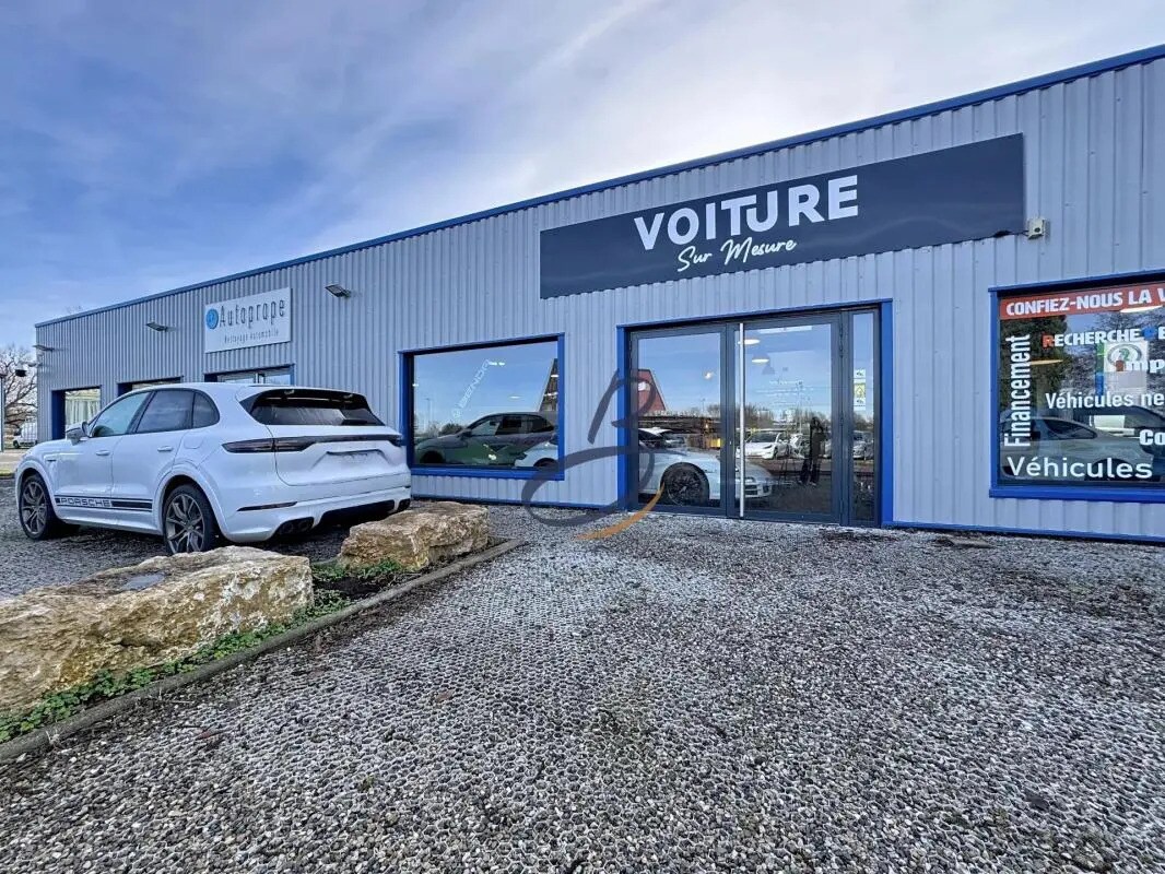 Impasse Leon Serpollet, Bourgoin-Jallieu for lease Building Photo- Image 1 of 15