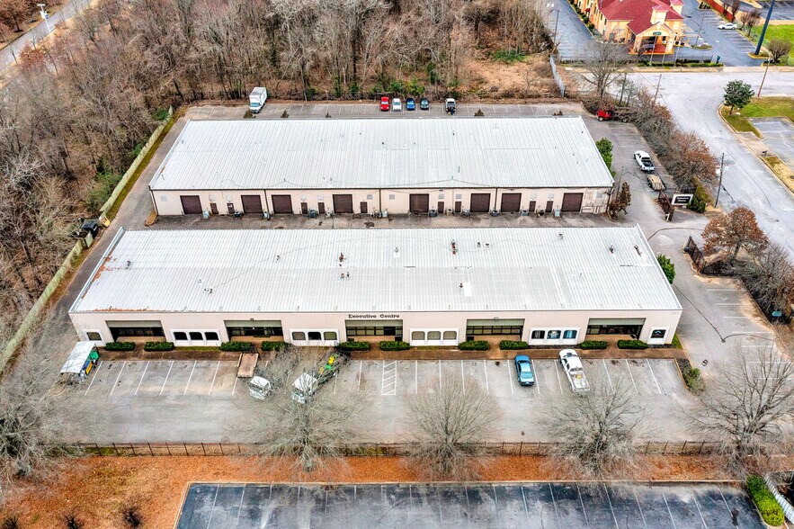 6047 Executive Center Dr, Memphis, TN à louer - Photo du bâtiment - Image 1 de 3