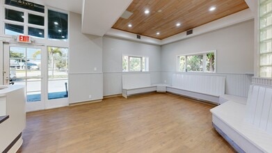 540 S Federal Hwy, Deerfield Beach, FL for lease Matterport 3D Scan- Image 1 of 10