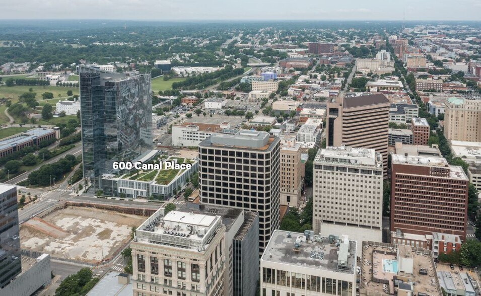 600 E Canal Pl, Richmond, VA à louer - Photo du bâtiment - Image 1 de 3