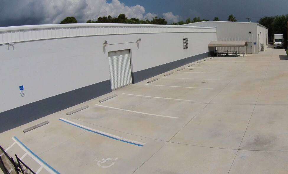 534 Saint Johns St, Cocoa, FL for sale - Building Photo - Image 3 of 3