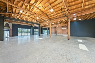 601 S Fairfax Ave, Los Angeles, CA for lease Interior Photo- Image 2 of 2