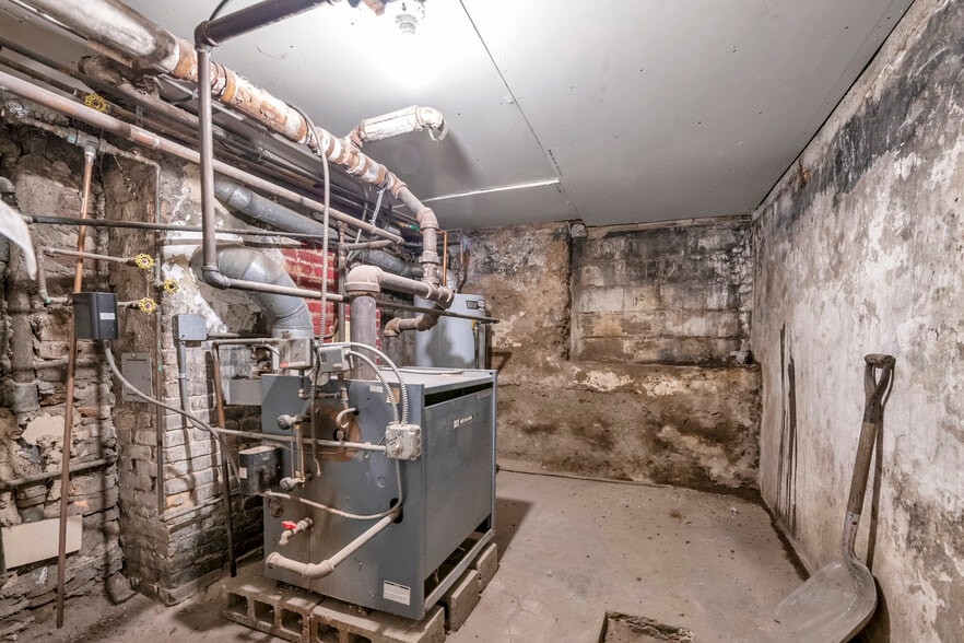 8646 18th Ave, Brooklyn, NY for sale - Building Photo - Image 2 of 18