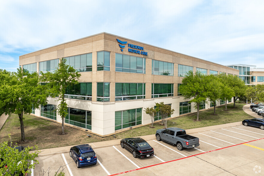 2201 W Plano Pky, Plano, TX for lease - Building Photo - Image 1 of 9