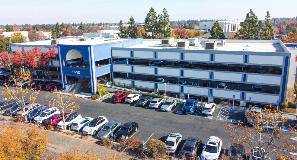 1510 E Herndon Ave, Fresno, CA à louer - Photo du bâtiment - Image 1 de 1