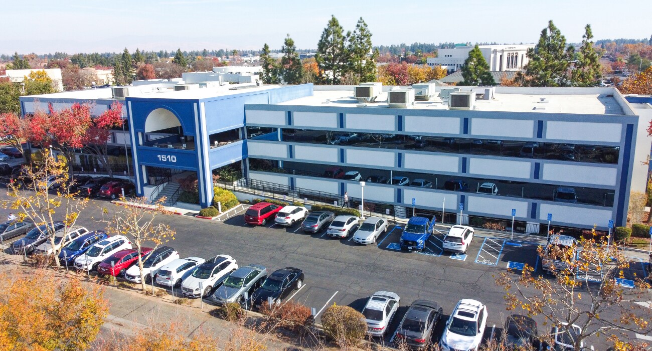 1510 E Herndon Ave, Fresno, CA à louer Photo du bâtiment- Image 1 de 2