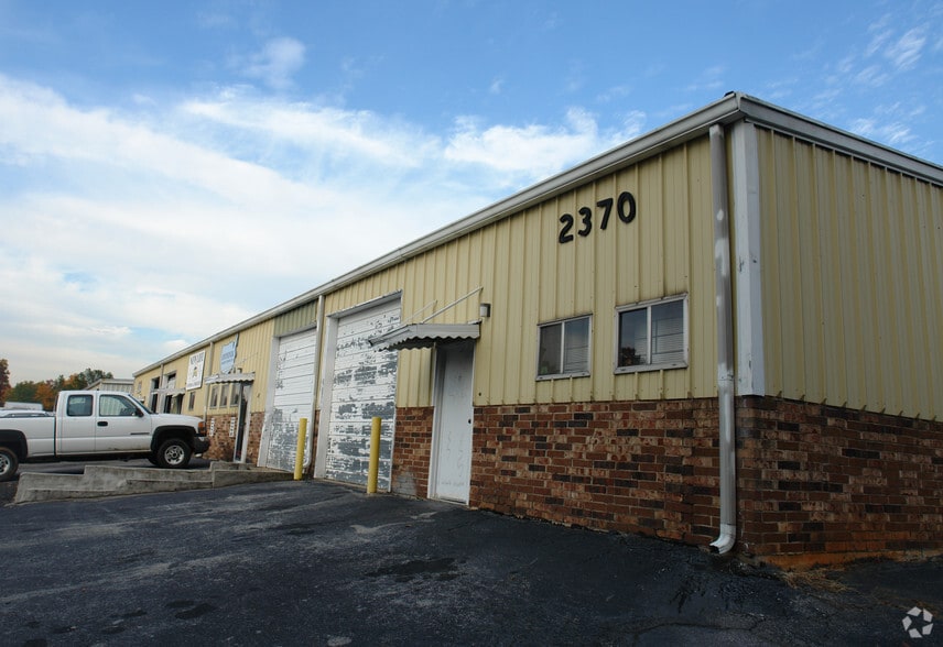 2370 Stone Mountain Lithonia Rd, Lithonia, GA for sale - Building Photo - Image 3 of 4