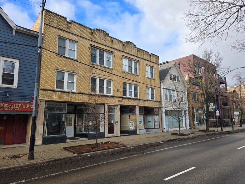 3918-3920 N Ashland Ave, Chicago, IL à louer - Photo du bâtiment - Image 2 de 12