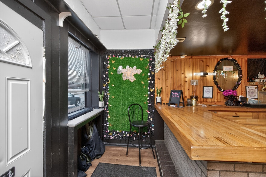 427 S Pearl St, Albany, NY for sale - Interior Photo - Image 3 of 49