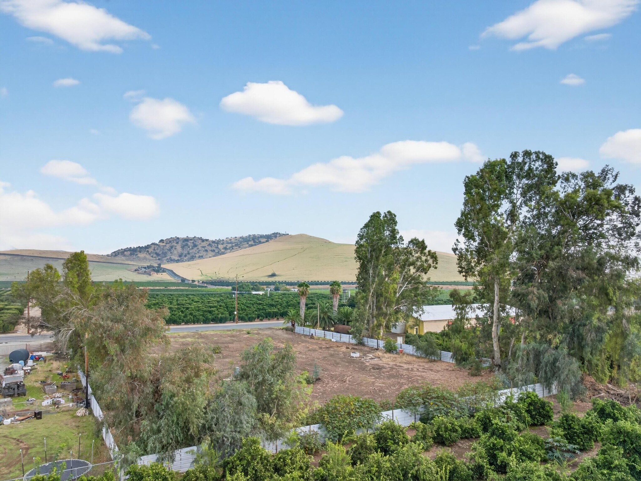 365 N Spruce Rd, Exeter, CA for sale Primary Photo- Image 1 of 3