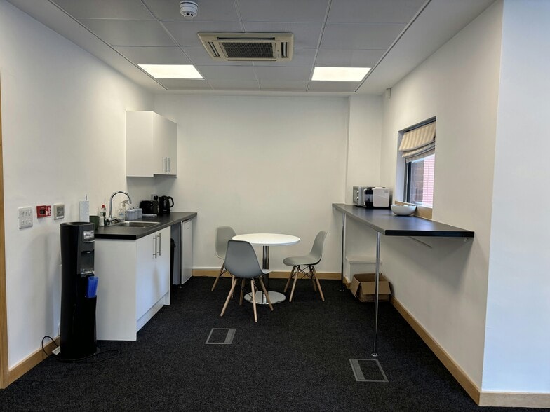 6 Lower Byrom St, Manchester for sale - Interior Photo - Image 2 of 7