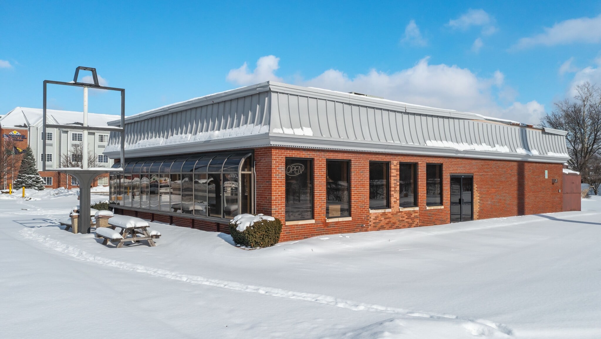 320 Dixie Way, South Bend, IN à vendre Photo principale- Image 1 de 4