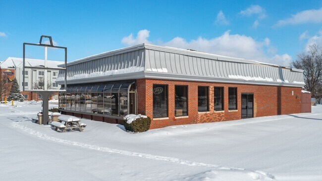 Plus de détails pour 320 Dixie Way, South Bend, IN - Commerce de détail à vendre