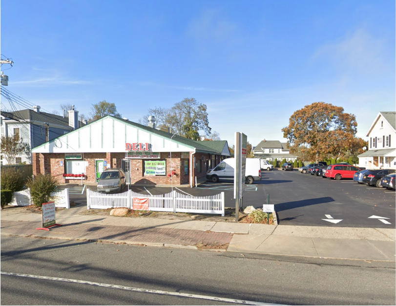117 Main St, East Islip, NY for sale Building Photo- Image 1 of 5