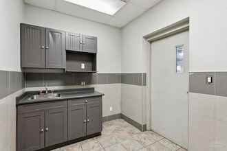 5309 Maingate Dr, Mississauga, ON for lease Interior Photo- Image 2 of 6