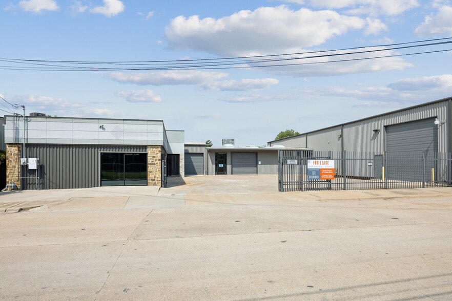 4763 Vicksburg St, Dallas, TX for lease - Building Photo - Image 1 of 26
