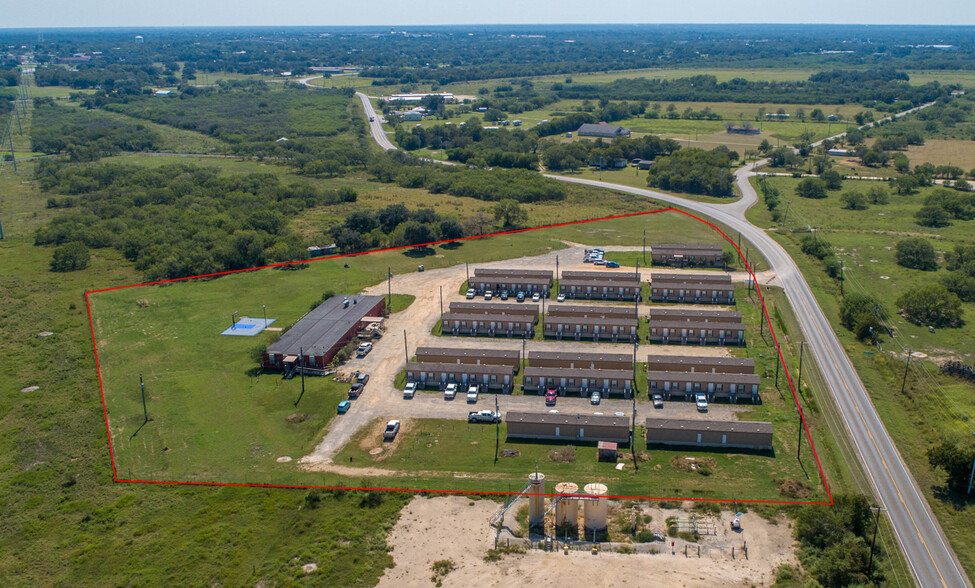 513 FM 766, Cuero, TX à vendre - Photo principale - Image 1 de 1