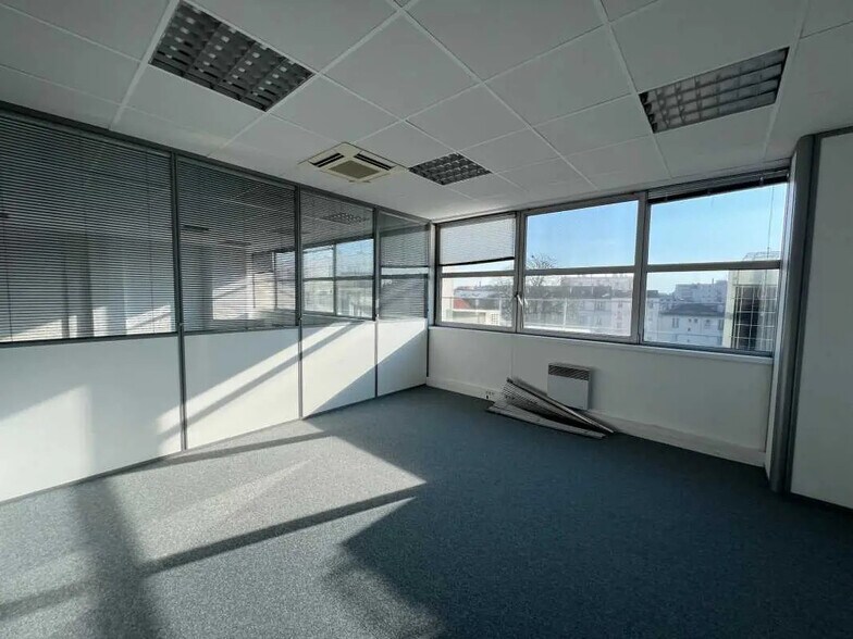 Bureau dans Alfortville à louer - Photo intérieure - Image 2 de 4