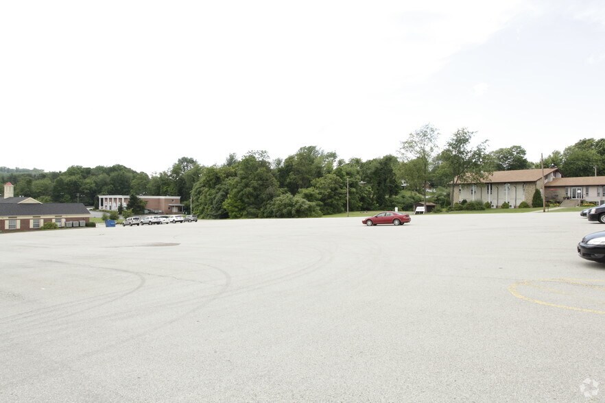 218 Frye Farm Rd, Greensburg, PA à vendre - Photo du bâtiment - Image 3 de 4