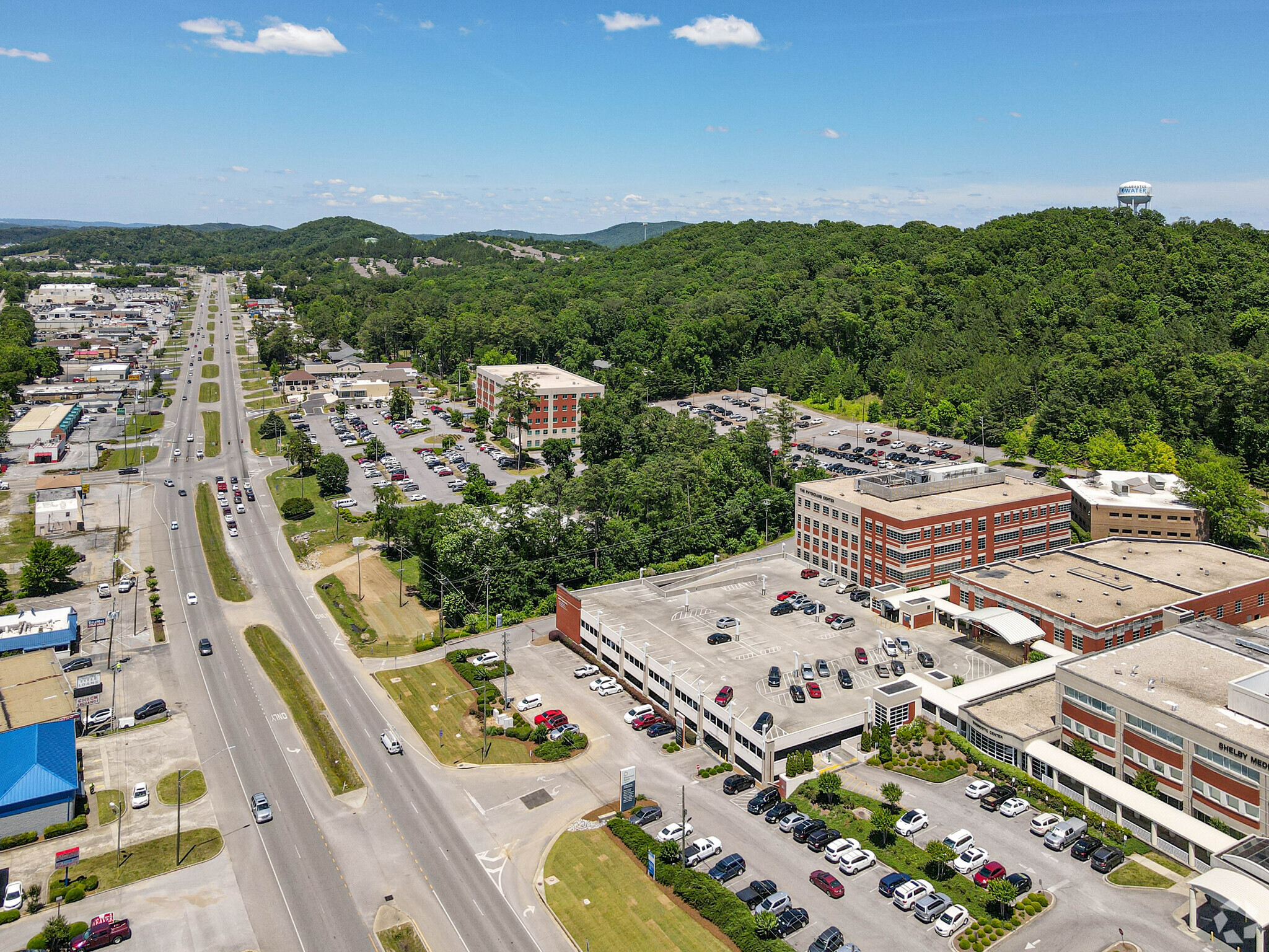 1010 1st St N, Alabaster, AL for lease Building Photo- Image 1 of 8