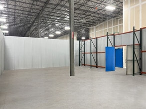 2507 Investors Row, Orlando, FL for lease Interior Photo- Image 1 of 1