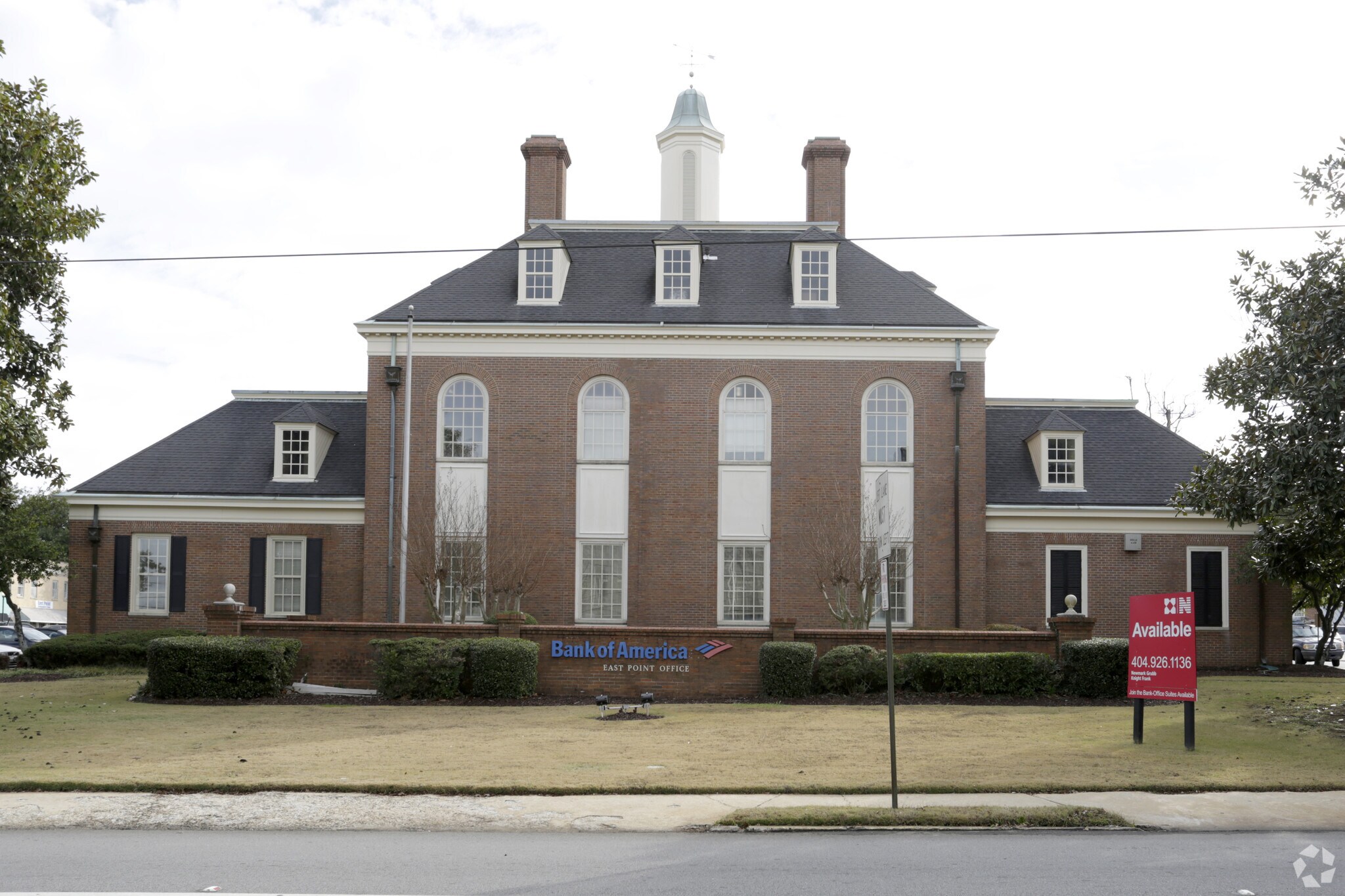 2818 E Point St, East Point, GA for lease Primary Photo- Image 1 of 61