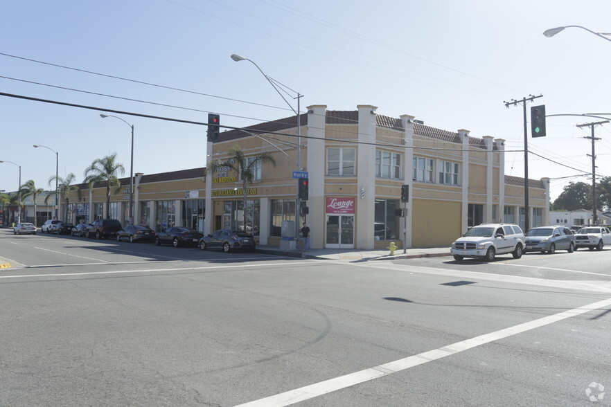 1101-1125 S La Brea Ave, Inglewood, CA à louer - Photo principale - Image 1 de 16