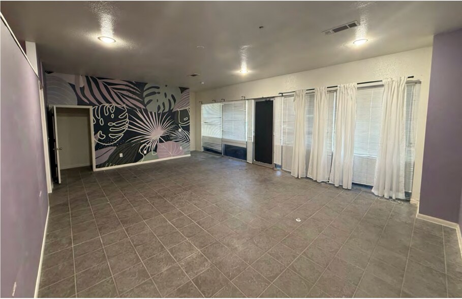 8701 W Parmer Ln, Austin, TX à louer - Photo du bâtiment - Image 3 de 11