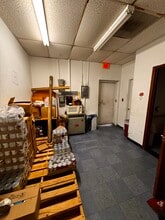 505-537 Plaza Cir, Garner, NC for lease Interior Photo- Image 2 of 5