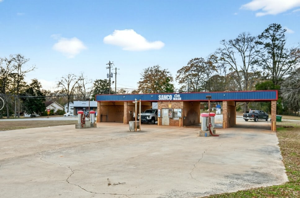 103 Trammell Rd, Valley, AL for sale Primary Photo- Image 1 of 7