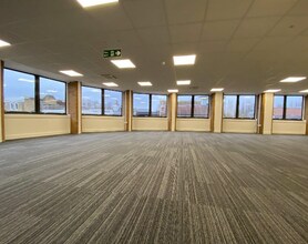 31-35 High St, Kingston Upon Thames for lease Interior Photo- Image 2 of 4