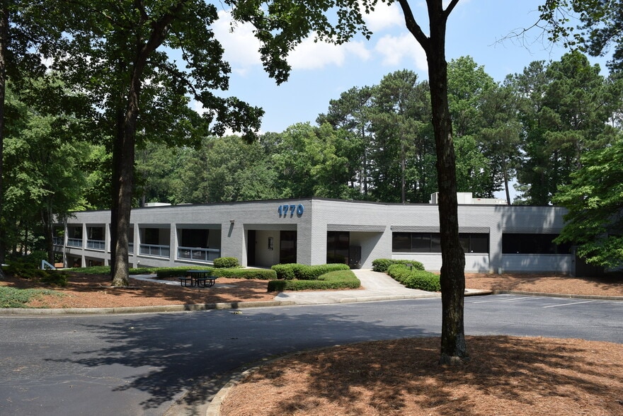 1770 The Exchange SE, Atlanta, GA for sale - Building Photo - Image 2 of 11