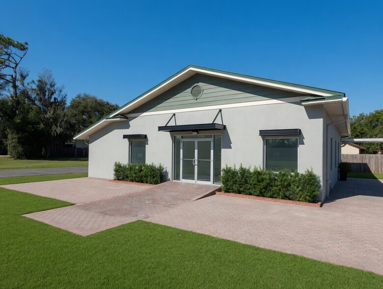 311 W Lutz Lake Fern Rd, Lutz, FL for sale - Building Photo - Image 1 of 15