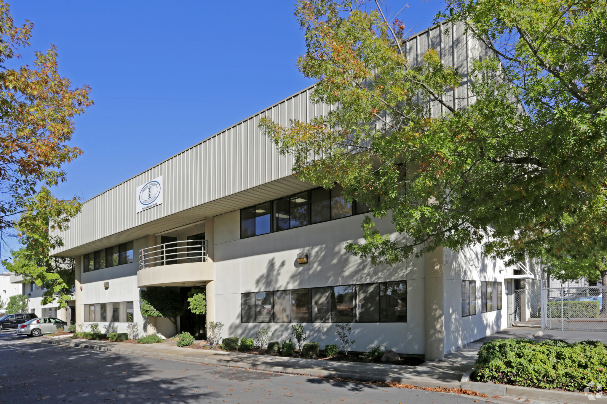 7515 Reese Rd, Sacramento, CA for lease Primary Photo- Image 1 of 5