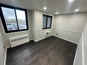 711A-711D Seagirt Ave, Far Rockaway, NY for lease Interior Photo- Image 1 of 1