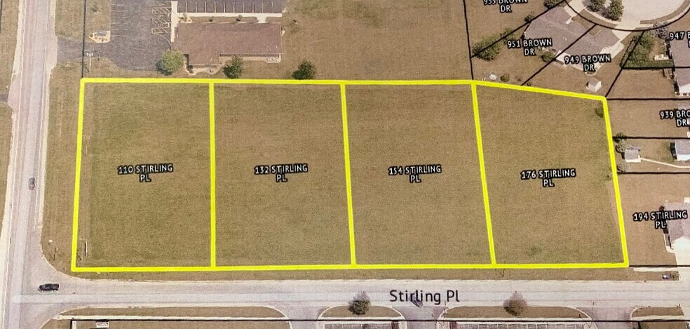 110 Stirling Pl, Momence, IL à vendre - Photo du bâtiment - Image 1 de 4
