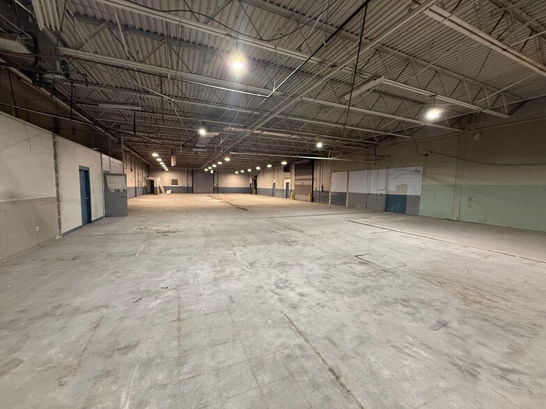 2412 Grenoble Rd, Richmond, VA for lease - Interior Photo - Image 2 of 6